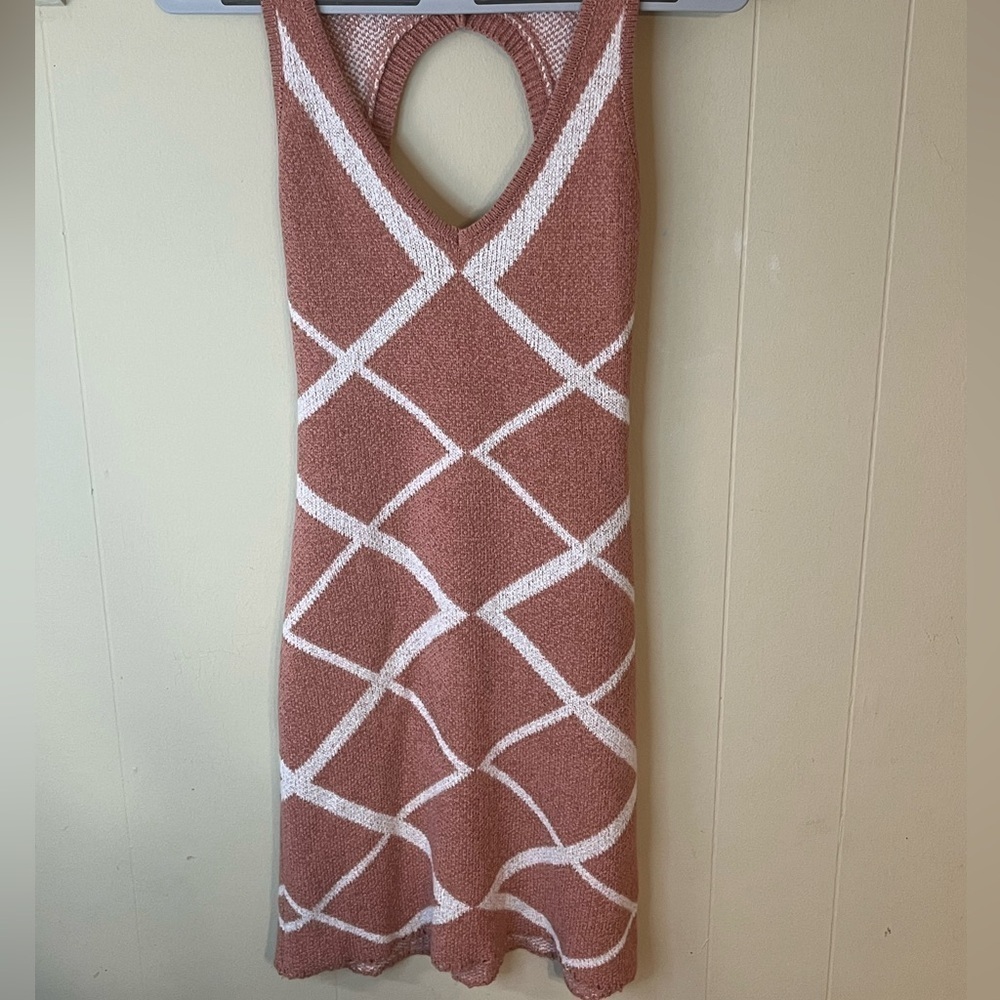Fashion Nova Women Sweater Dress. Deep V Front Back is out size M - Picture 14 of 16